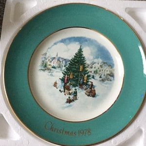 Avon 1978 Christmas Plate